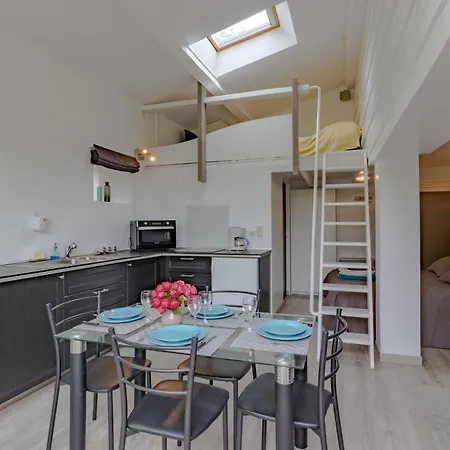 L'oree Des Vignes Saint-Romain-la-Virvee