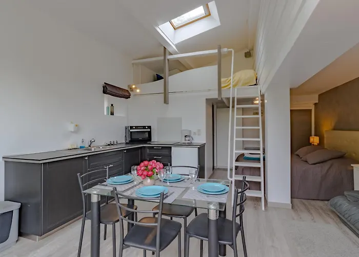 L'oree Des Vignes Saint-Romain-la-Virvee